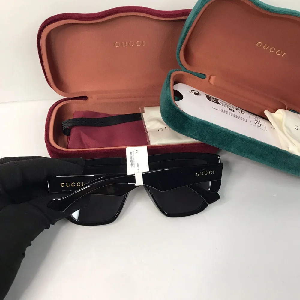 New- 💯original Gucci Grey Shield Sunglasses GG0997S 00